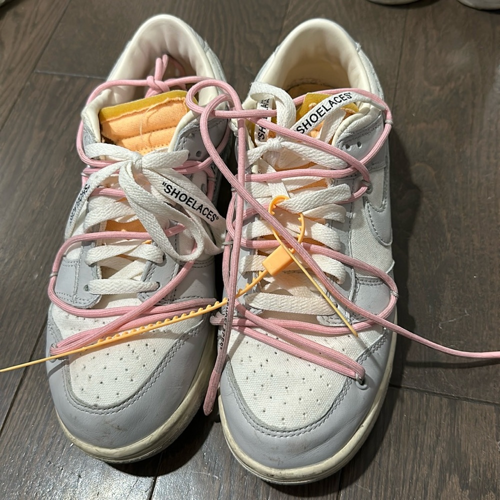 OFF-WHITE NIKE DUNKS
